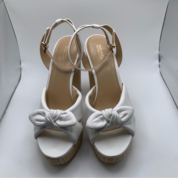 NWOB Michael Kors Sadie Leather Bow Platform Sandals white size9.5M women’s 2033 - Picture 3 of 10